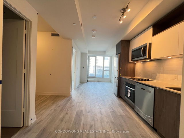 975 - 135 Lower Sherbourne Street