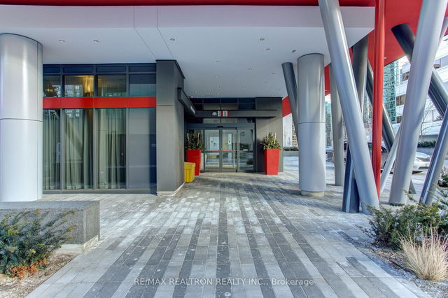 209 - 88 Sheppard Avenue
