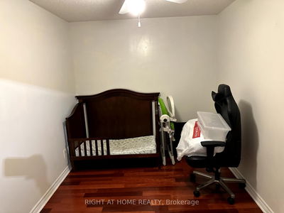 Unit PH15 — 633 Bay St, Toronto - Bay Street Corridor image-0-3