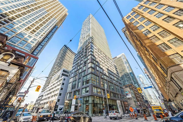1016 - 101 Peter Street