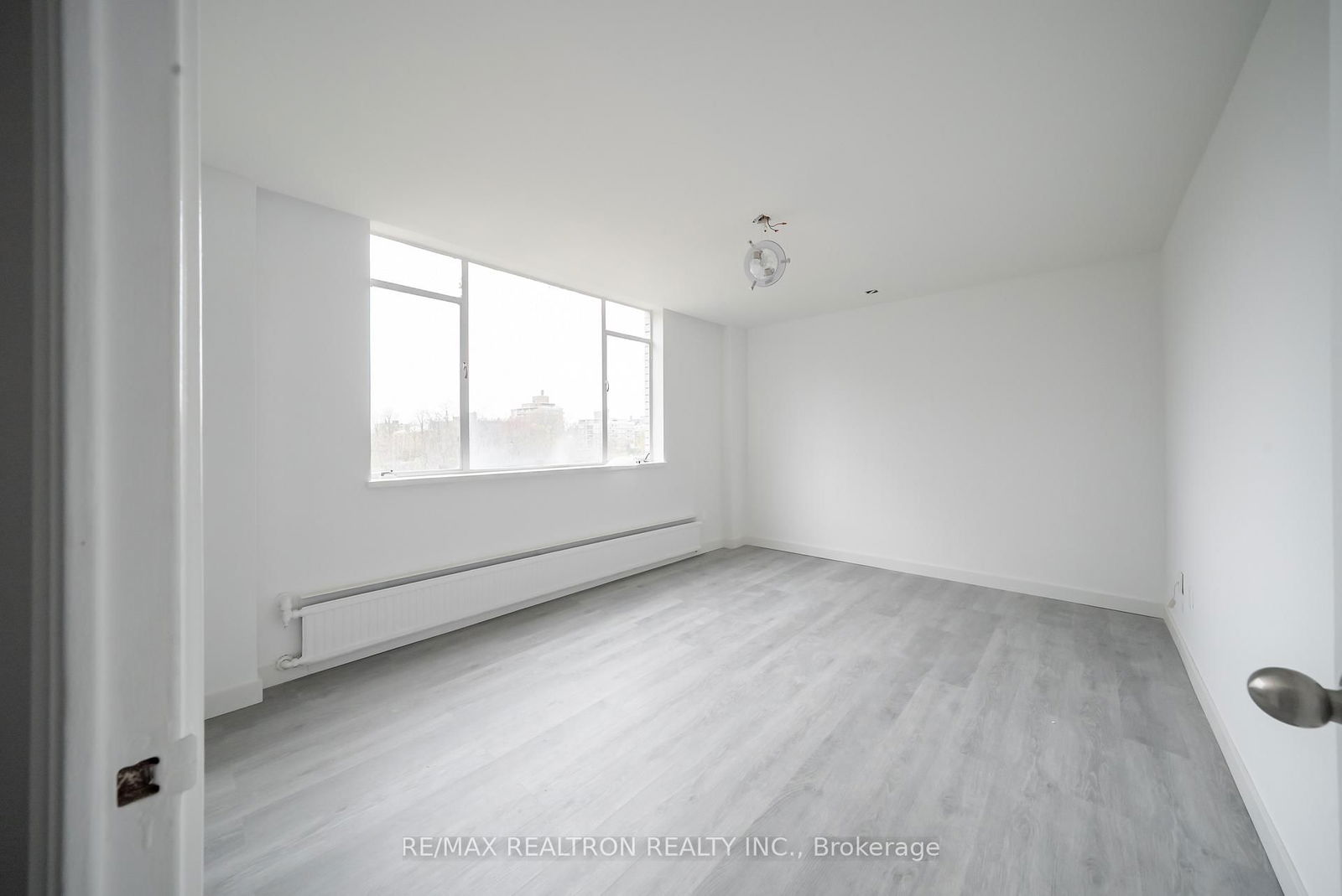 Condo for lease at 702-25 Bedford Road, Toronto, Annex, M5R 2K1 - MLS: C12132263