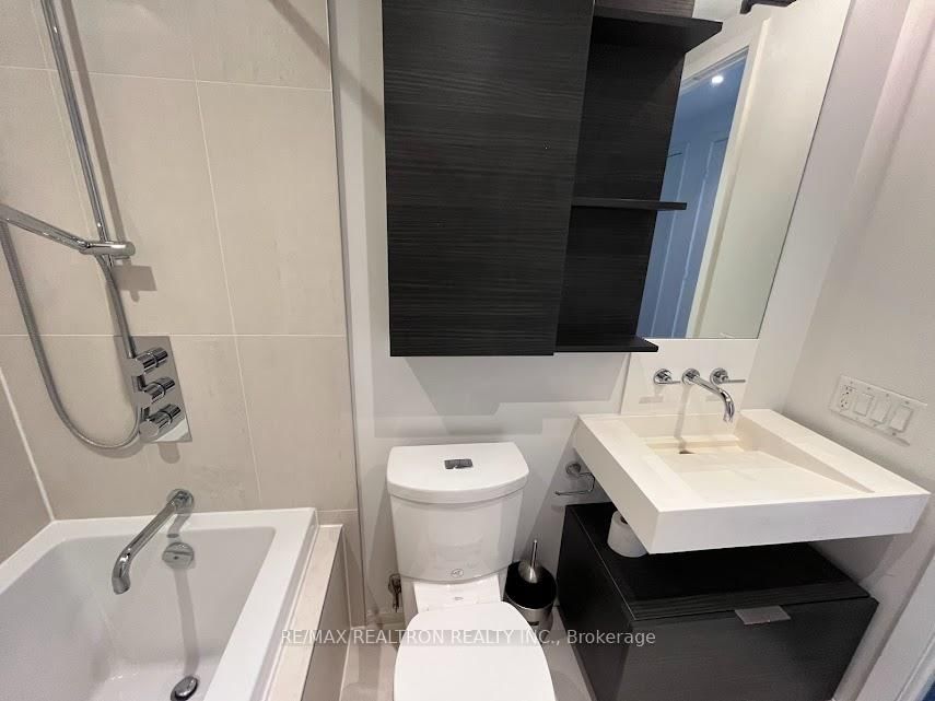 5 St Joseph Avenue, Unit 3101 - Photo 11