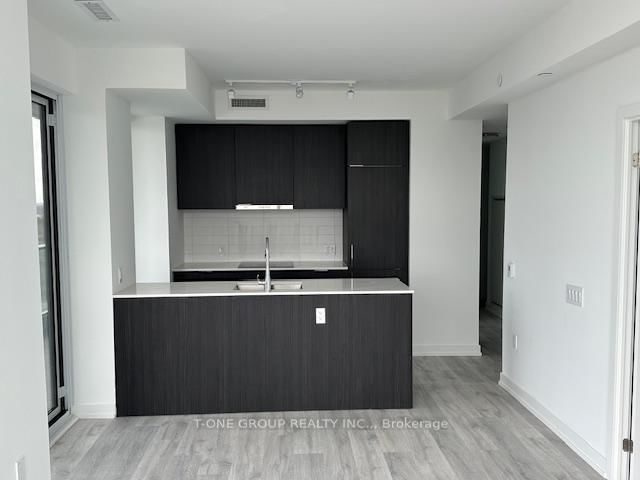 Room1