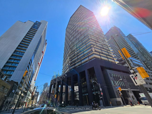 2610 - 125 Peter Street