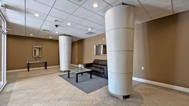 #202 - 600 Eglinton Avenue