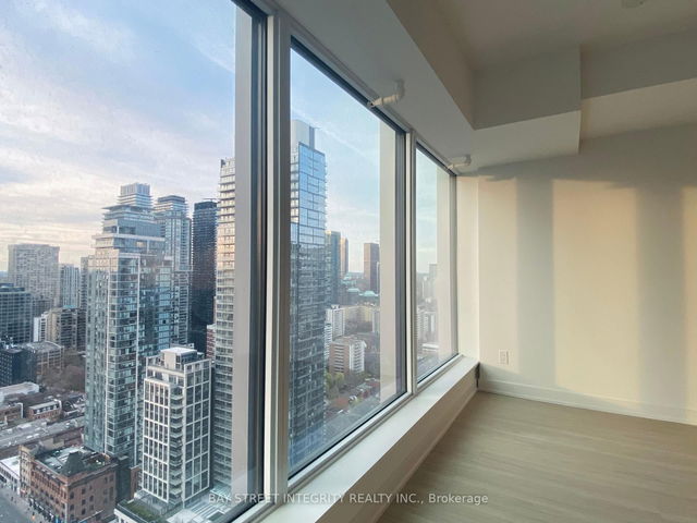 8 Wellesley Street