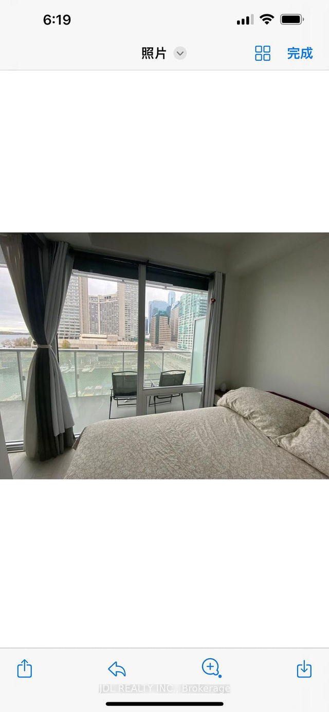 718 1+1 - 15 Queens Quay East Quay