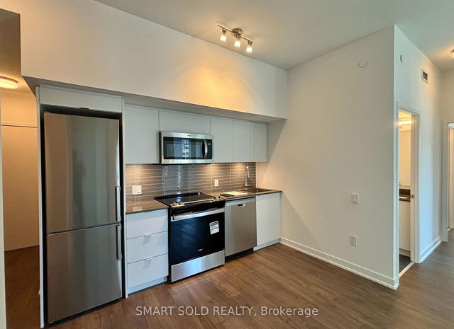 504 - 500 Wilson Avenue