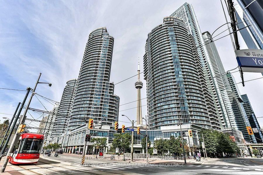 Condo for sale at 1109-208 Queens Quay, Toronto, Waterfront Communities C1, M5J 2Y5 - MLS: C12132739