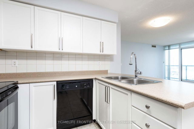 808 - 5508 Yonge Street