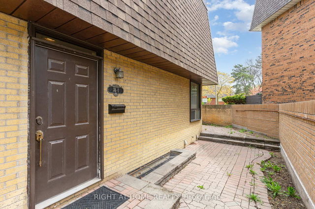 1 - 74 Upper Canada Drive