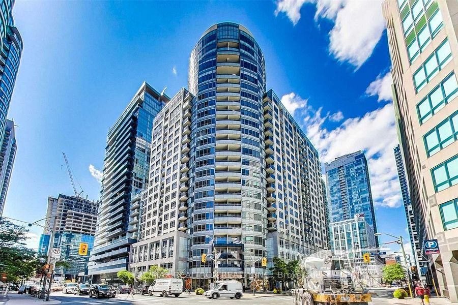Condo for lease at 1120-20 Blue Jays Way, Toronto, Waterfront Communities C1, M5V 3W6 - MLS: C12133031
