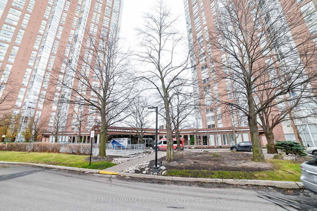 807 - 5 Concorde Place
