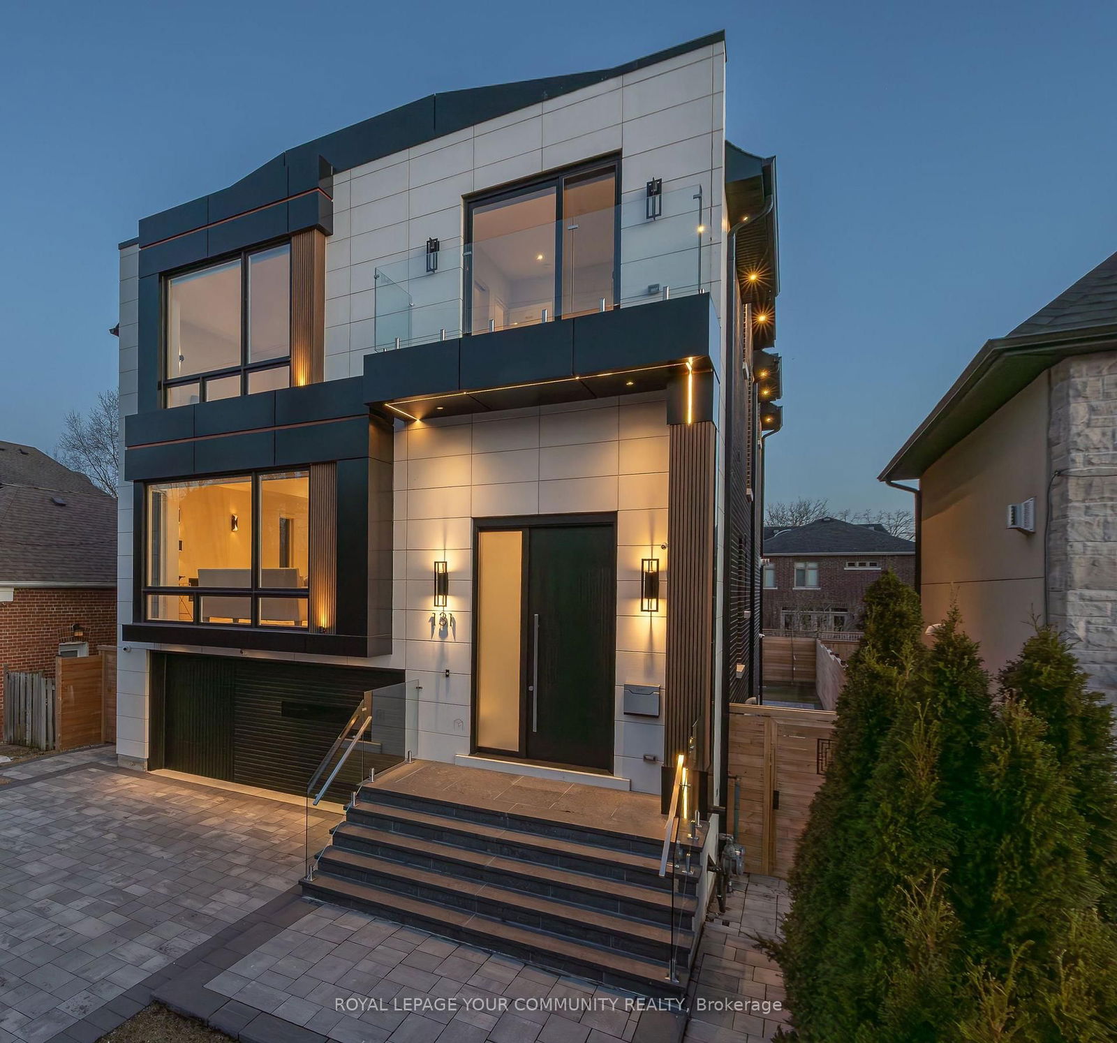 Detached House for sale at 131 Poyntz Avenue, Toronto, Lansing-Westgate, M2N 1J3 - MLS: C12133064