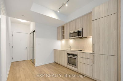 Unit 2404 — 50 Ordnance St, Toronto - Niagara image-0-4