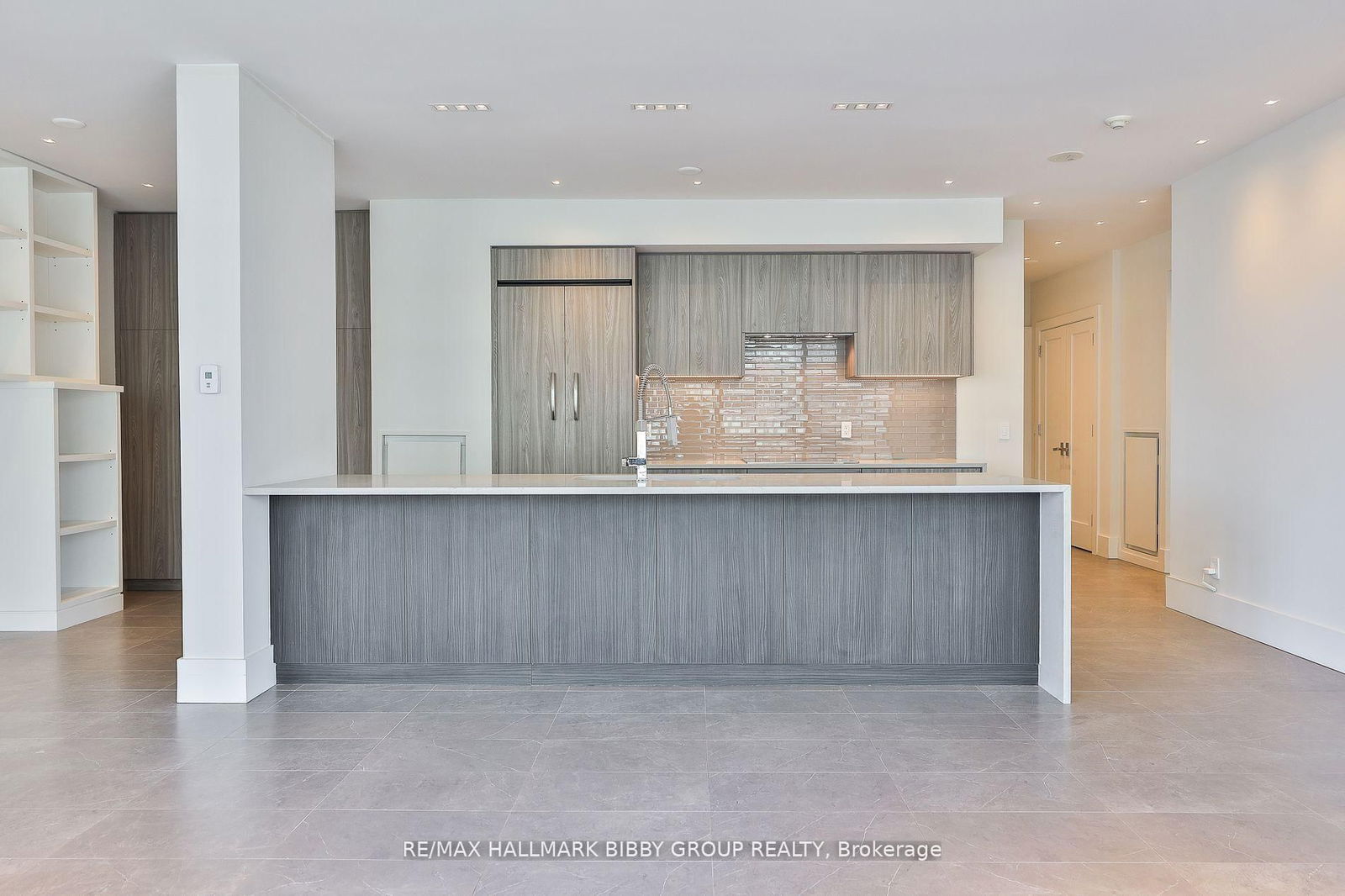 Condo for sale at 2101-438 King Street, Toronto, Waterfront Communities C1, M5V 3T9 - MLS: C12133300