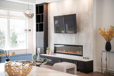 Unit Unit 3(TH21) — 72 Forest Manor Rd, Toronto - Henry Farm image-0-2