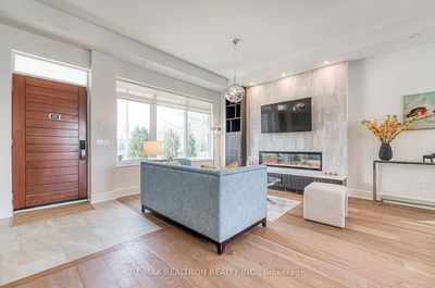 Unit Unit 3(TH21) — 72 Forest Manor Rd, Toronto - Henry Farm image-0-4
