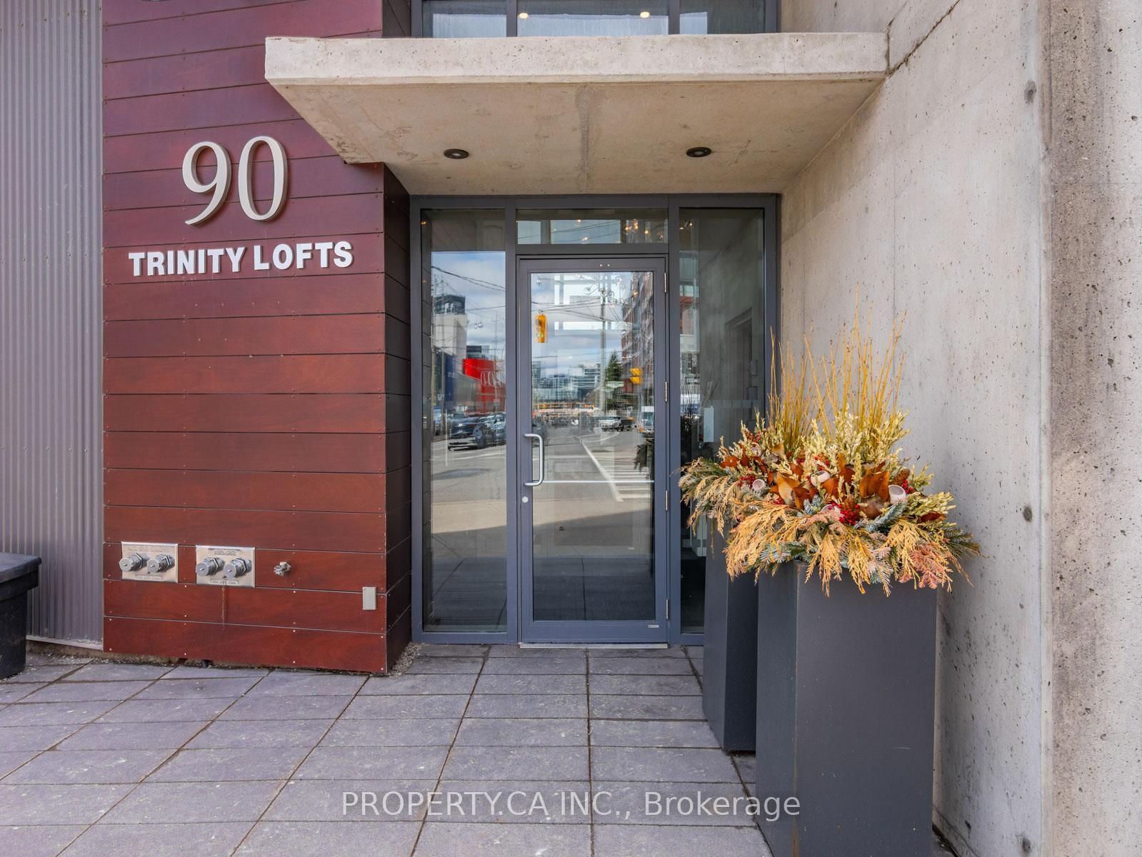 Condo for sale at 804-90 Trinity Street, Toronto, Moss Park, M5A 0E4 - MLS: C12133698