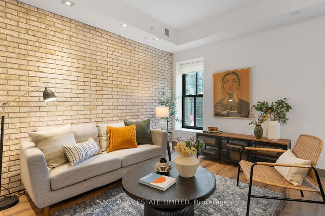 204 - 39 Sherbourne Street