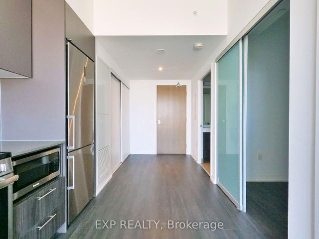 3412 - 251 Jarvis Street