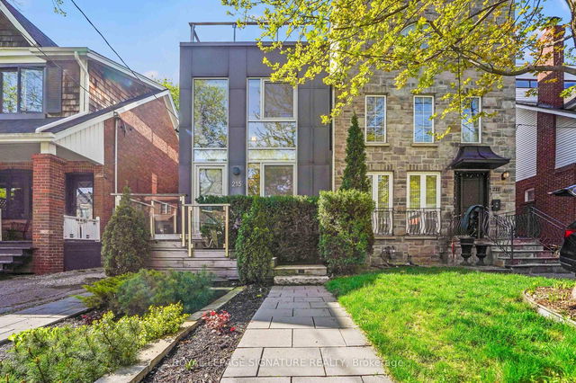 215 Bowood Avenue