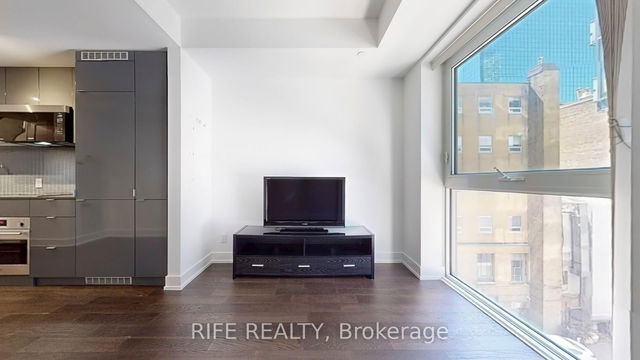 519 - 7 Grenville Street