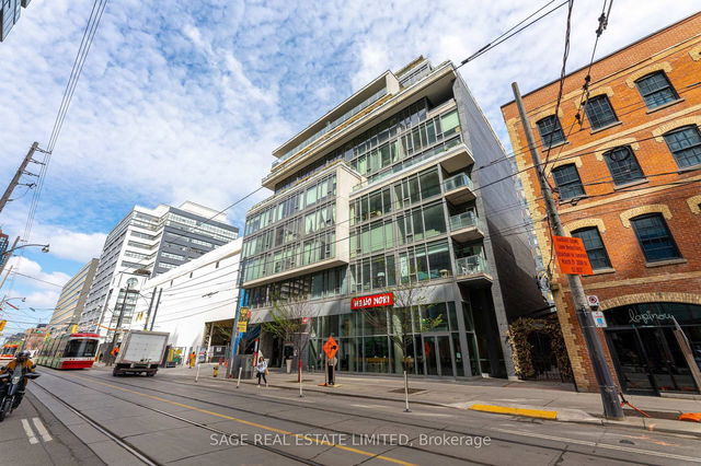516 - 95 Bathurst Street