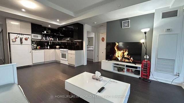 221 - 72 Esther Shiner Boulevard