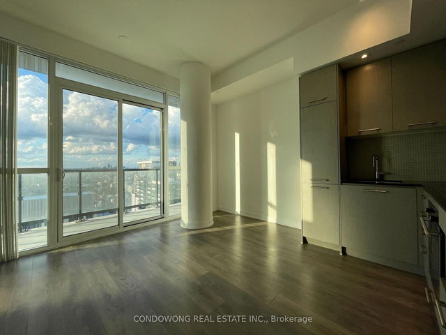PH207 - 87 Peter Street
