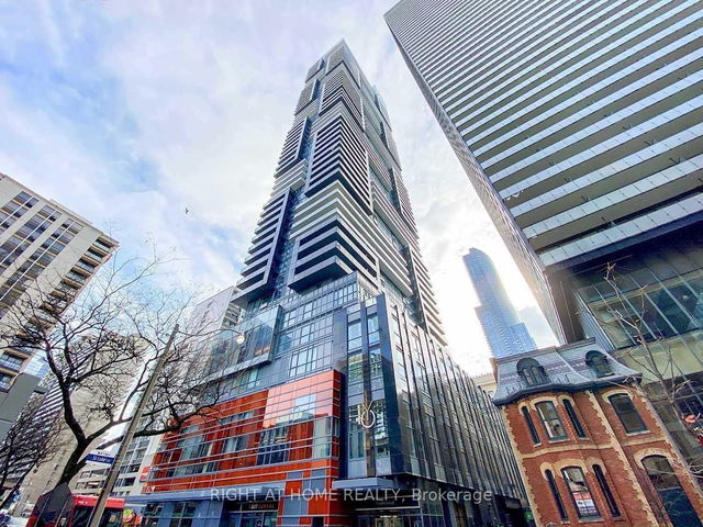 1201 - 7 Grenville Street
