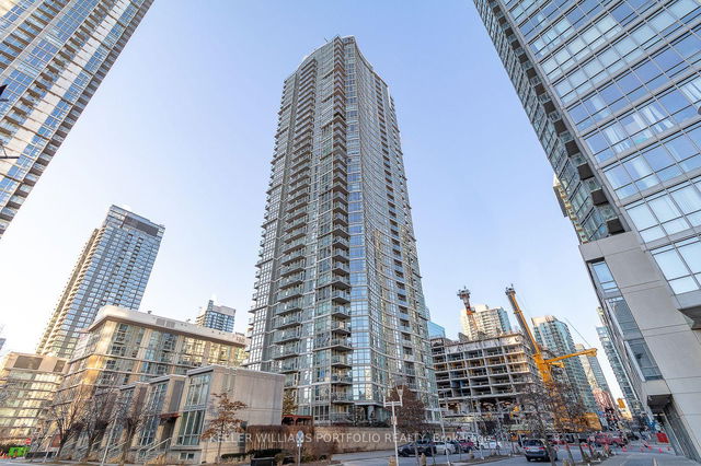 802 - 10 Navy Wharf Court
