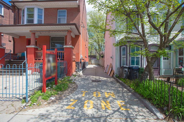 35 Huron Street