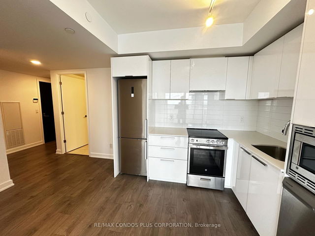 3012 - 501 Yonge Street