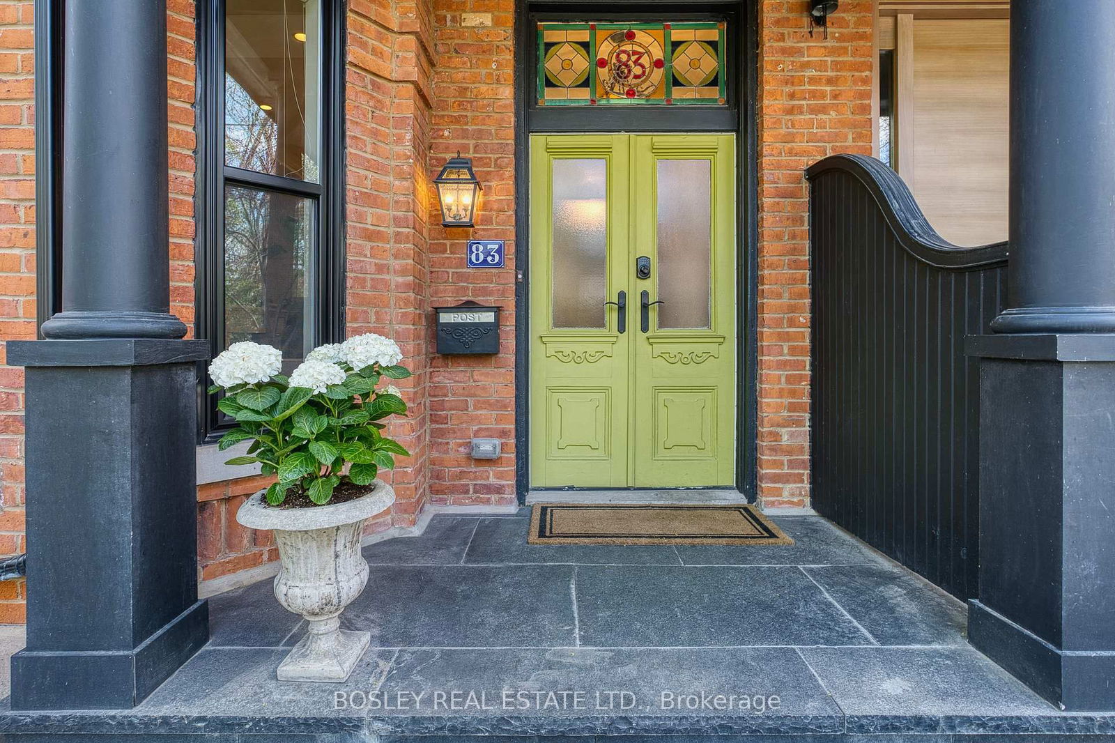 Townhouse sold at 83 Willcocks Street, Toronto, University, M5S 1C9 - MLS: C12135144