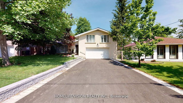12 Flaremore Crescent