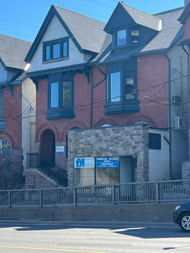 2 - 266 Avenue Road