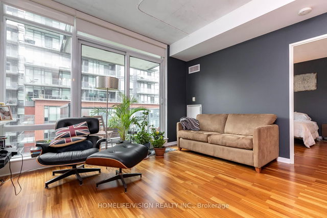 741 - 333 Adelaide Street