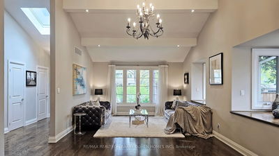 43 Bamboo Grve, Toronto - Banbury-Don Mills image-0-4