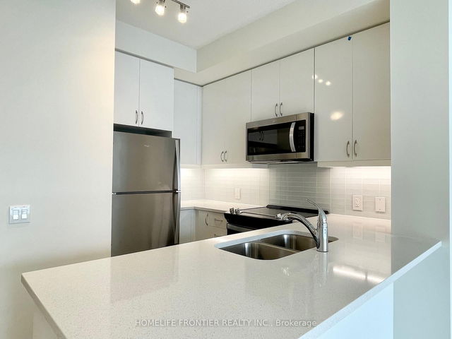 3015 - 4955 Yonge Street