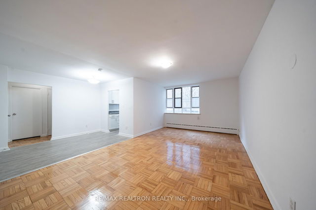 308 - 77 Erskine Avenue