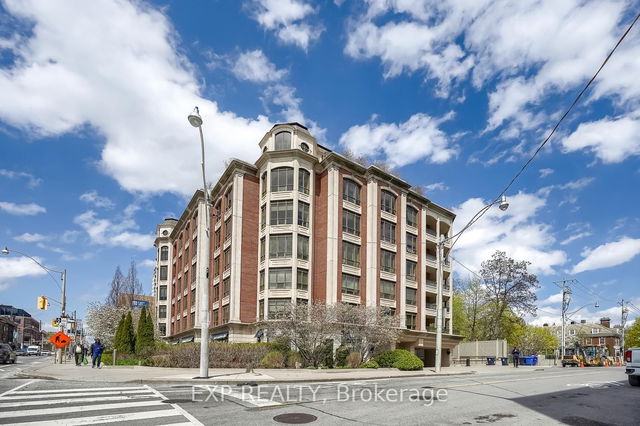 502 - 2 Roxborough Street
