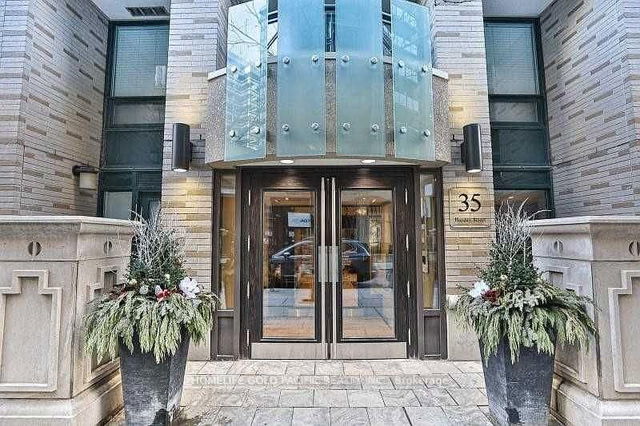 310 - 35 Hayden Street