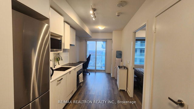 1413 - 195 Redpath Avenue