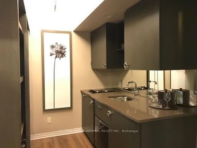 Unit 1009 — 1 King St, Toronto - Bay Street Corridor image-0-4