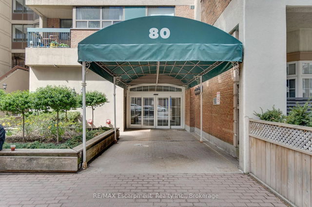 820 - 80 Saint Patrick Street