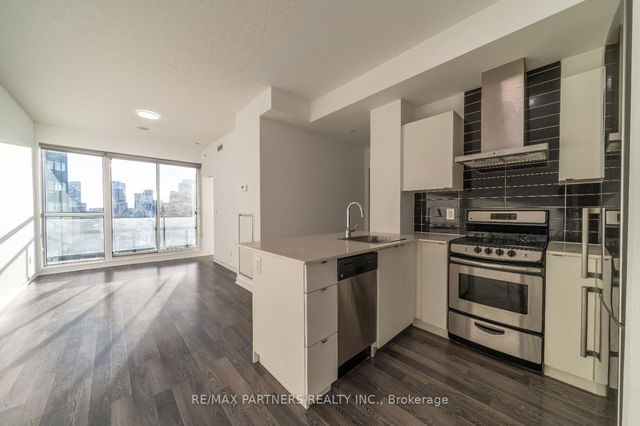 612 - 51 East Liberty Street