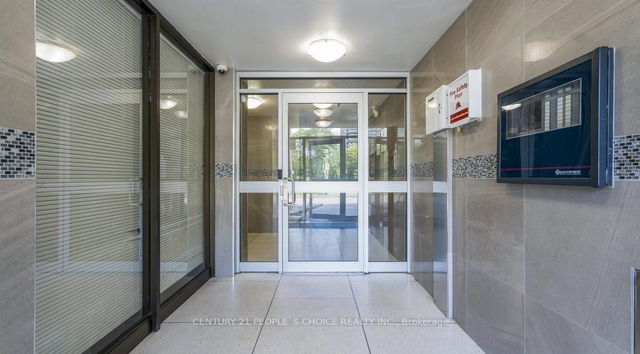 6161 Bathurst Street