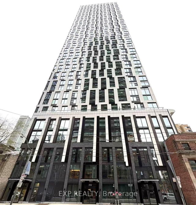 1710 - 252 Church Street