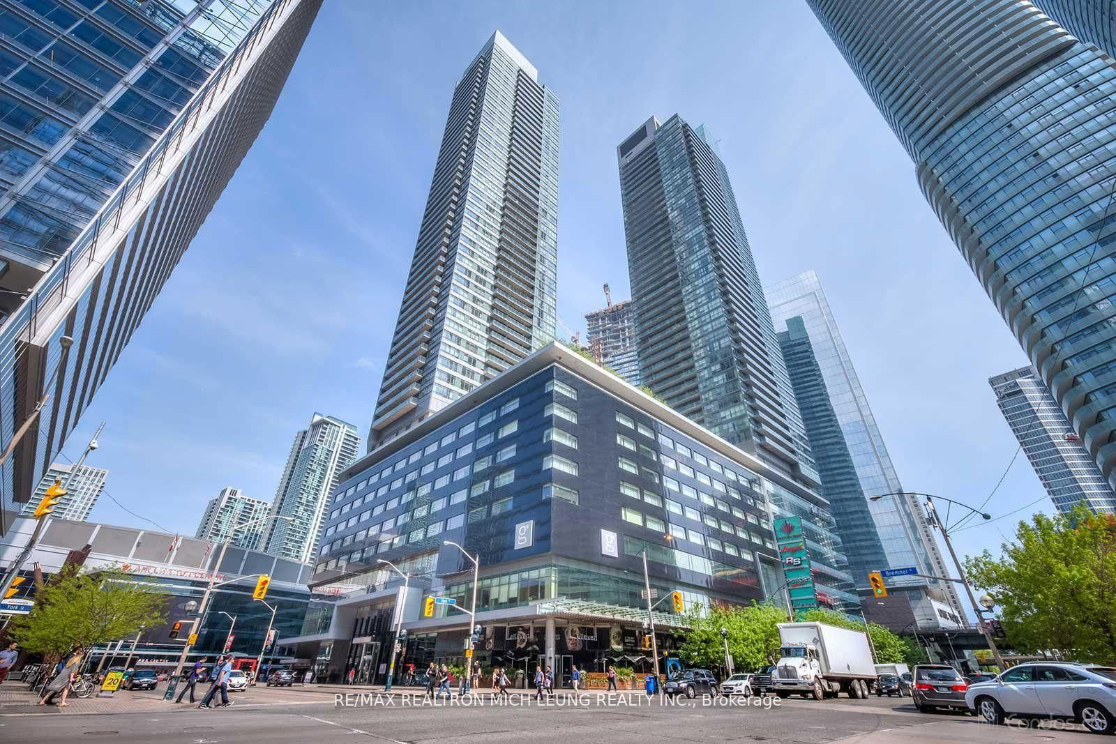 Condo for sale at 1704-55 Bremner Boulevard, Toronto, Waterfront Communities C1, M5J 0A6 - MLS: C12135944